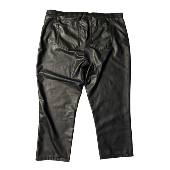 Abercrombie & Fitch‎ Black Curve Love Vegan Leather 90s Straight Pant Size 22S - Picture 9 of 15